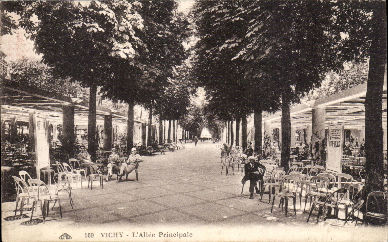 Vichy - L Allee Principale - CPA 