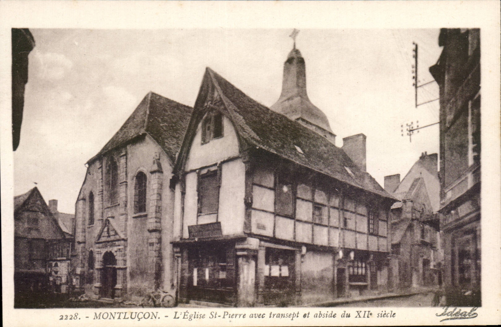 Montlucon - L Eglise St Pierre - CPA 