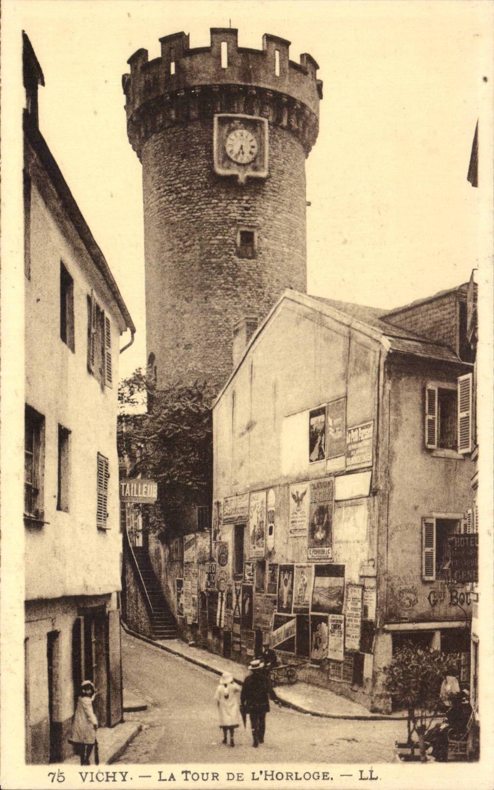 Vichy - La Tour de l Horloge - CPA 