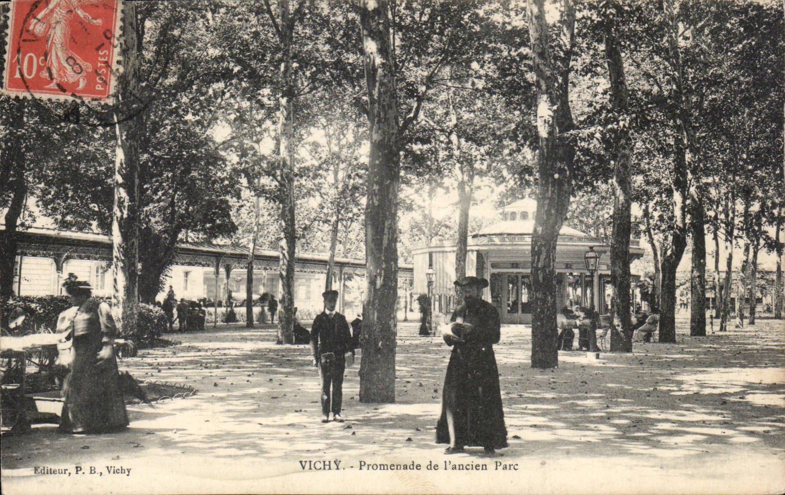 Vichy - Promenade de l ancien Parc Prete Priest - CPA 