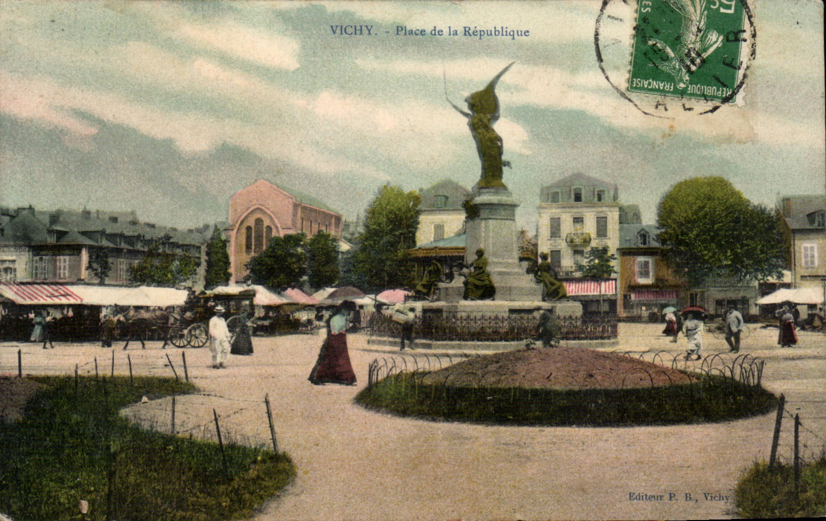 Vichy - Place de la Republique - CPA 