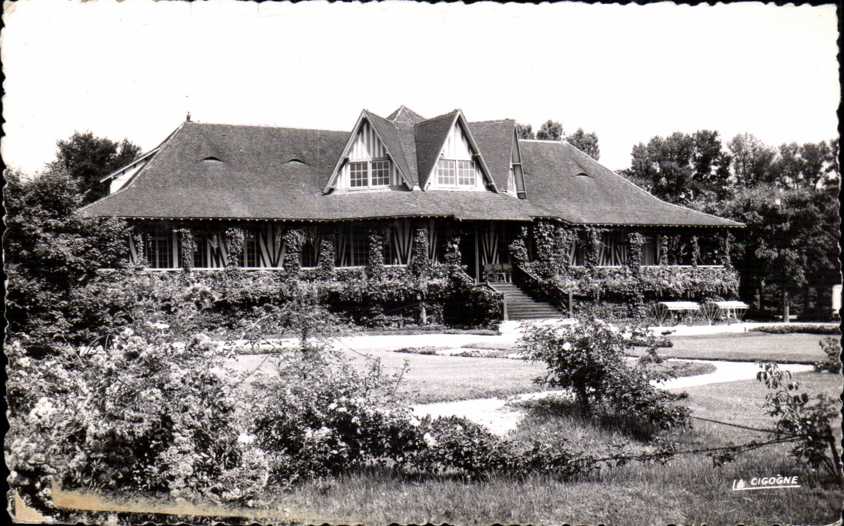 Vichy - Golf House - Reine des Villes d Eaux - CPA 