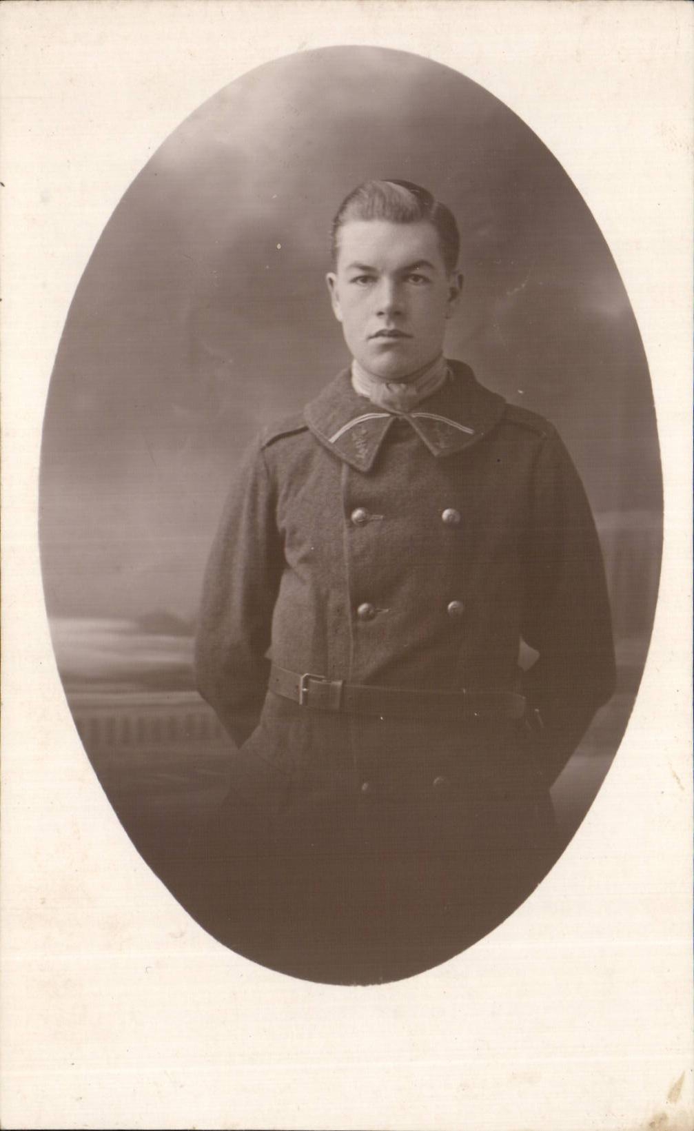 Real photo Militaria Soldier