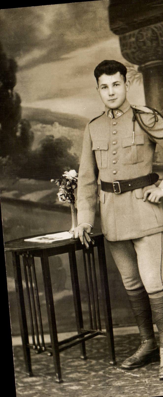 Real photo Militaria Soldier