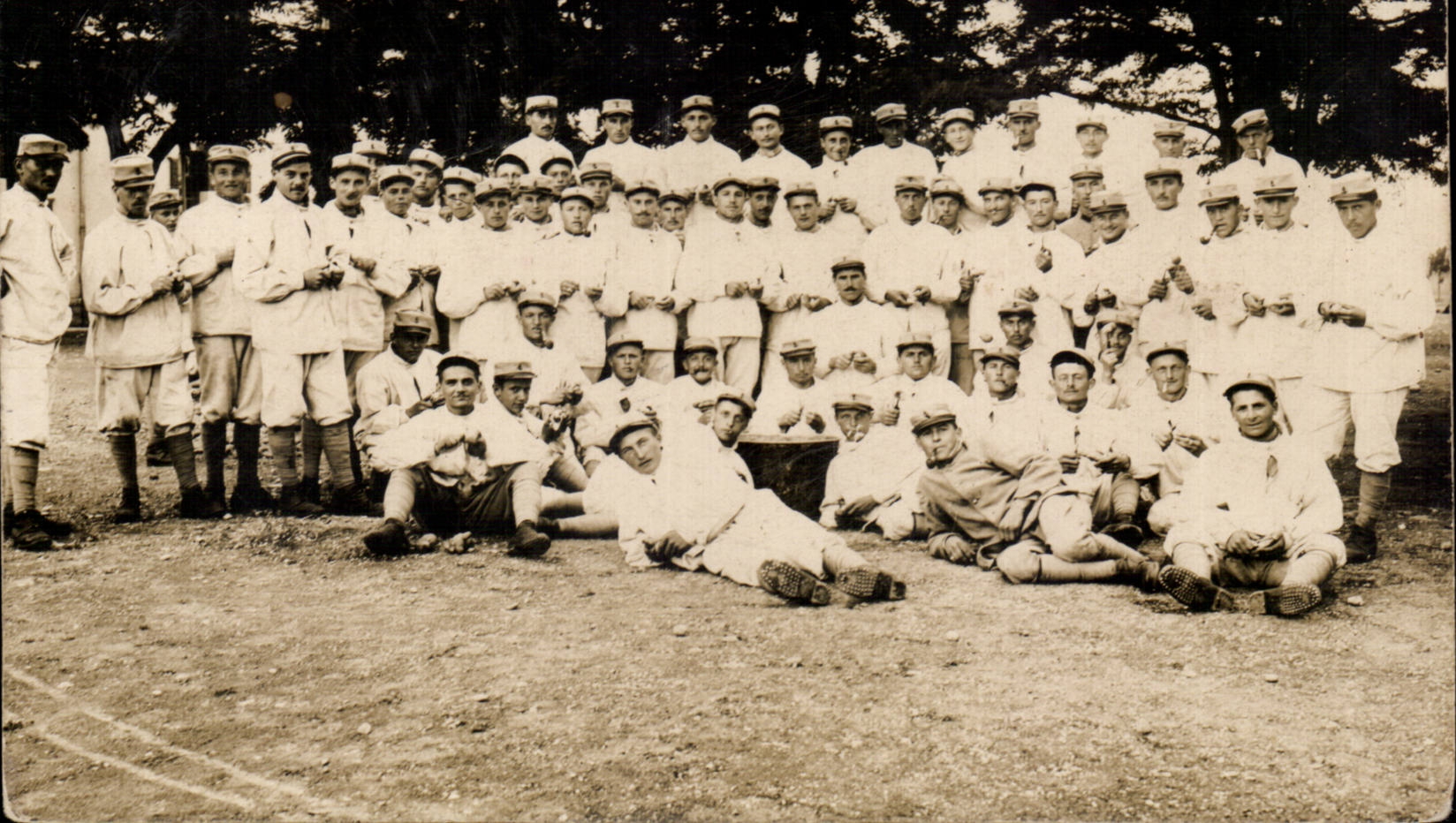 Real photo Militaria Soldiers