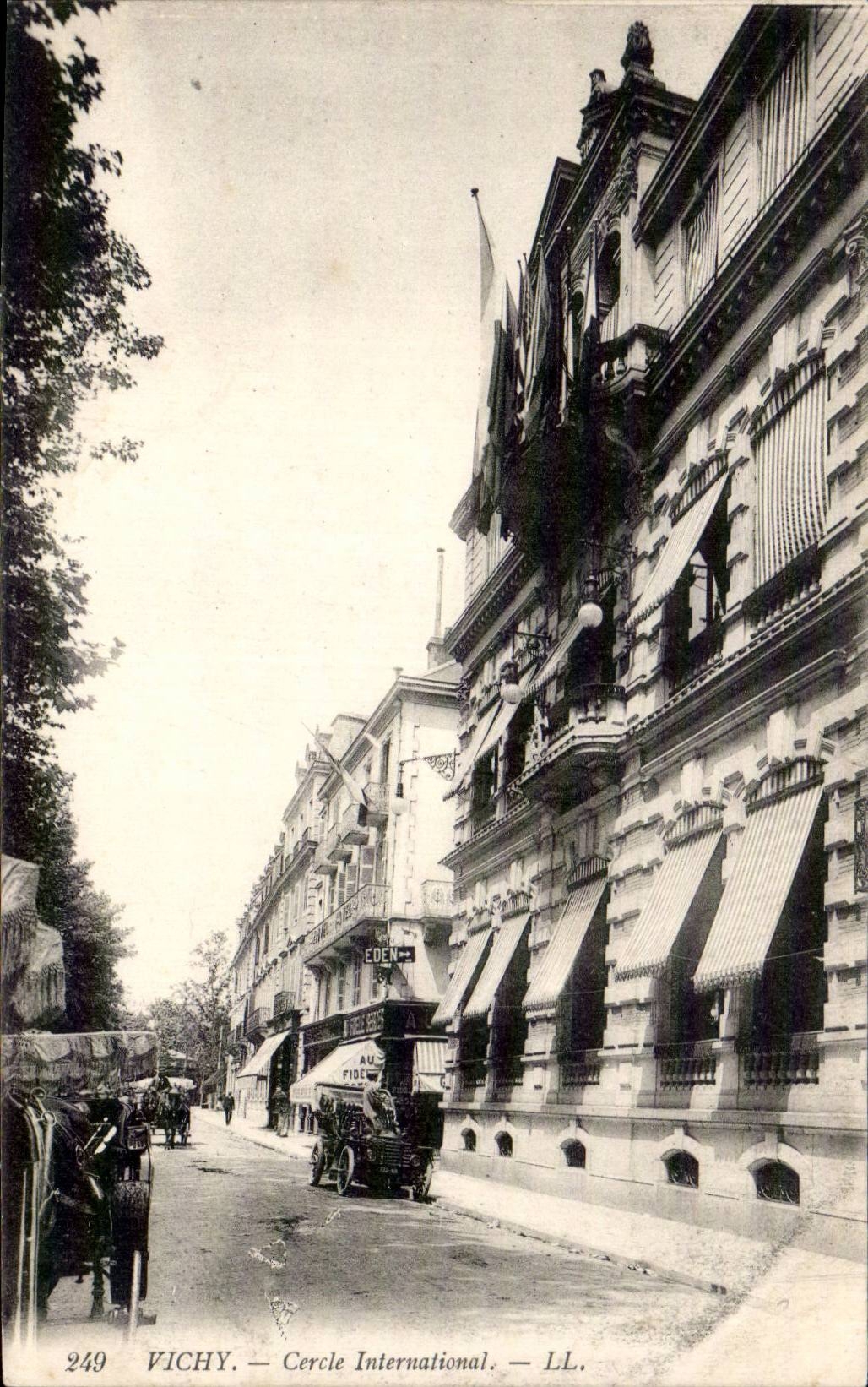 Vichy - Cercle International - CPA 