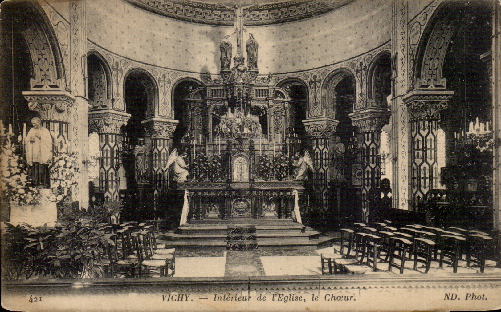 Vichy - Interieur de l Eglise - CPA 