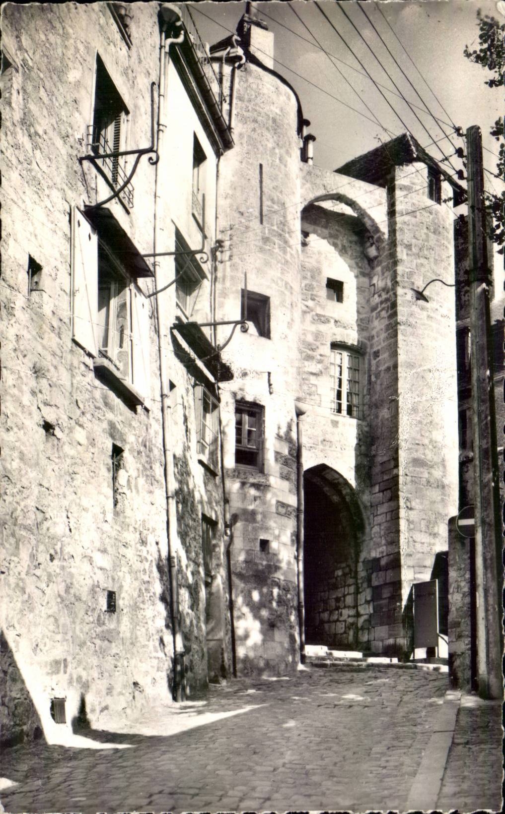 Laon - Gate of Chenizelles - CPA