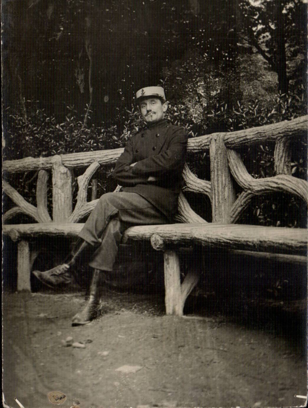 Real photo Militaria Soldier