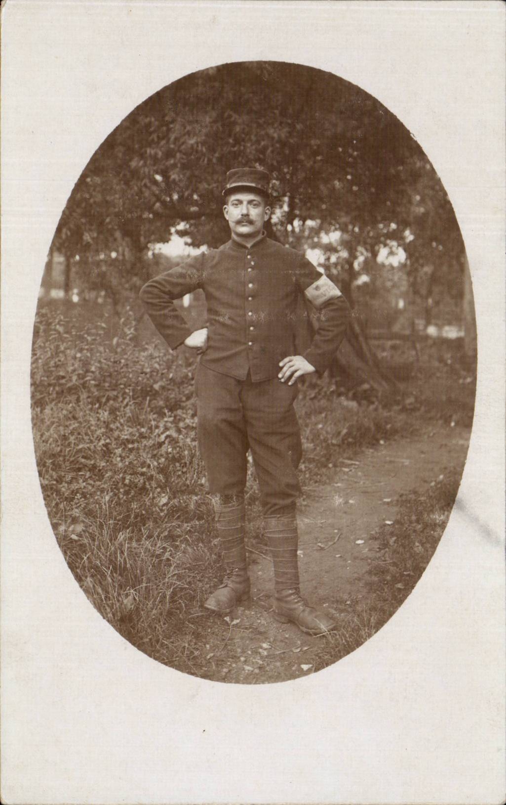 Real photo Militaria Soldier