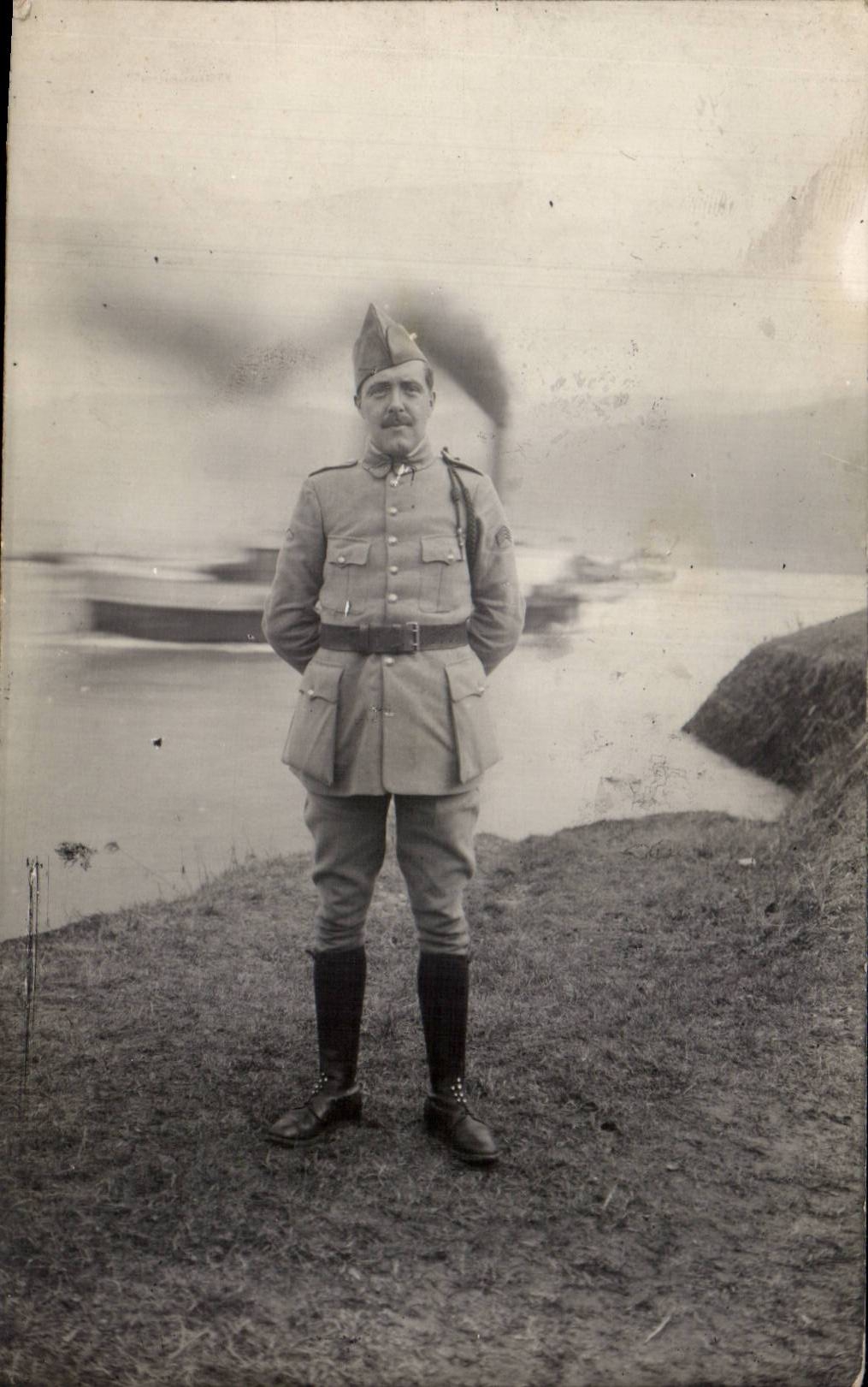 Real photo Militaria Soldier