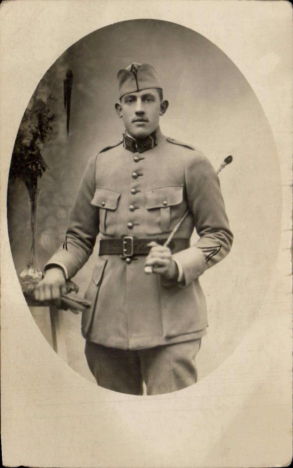 CARTE PHOTO Militaria Soldat Regiment artillerie lourde Sedan 