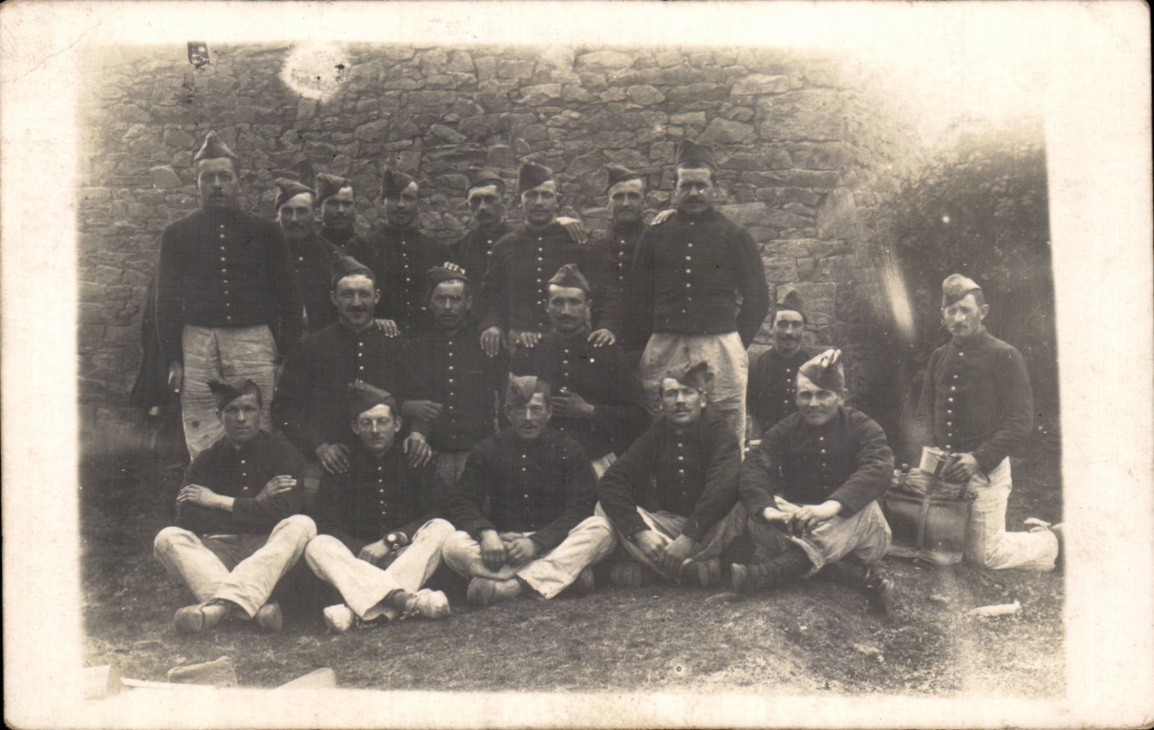 CARTE PHOTO Militaria Soldats Plouguenast
