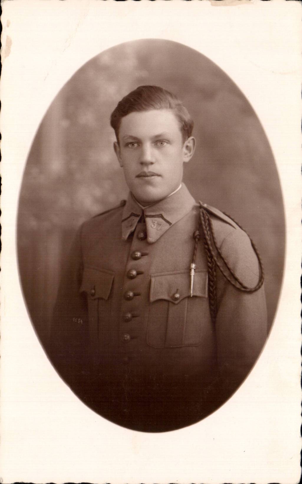 CARTE PHOTO Militaria Soldat Bitche 1935