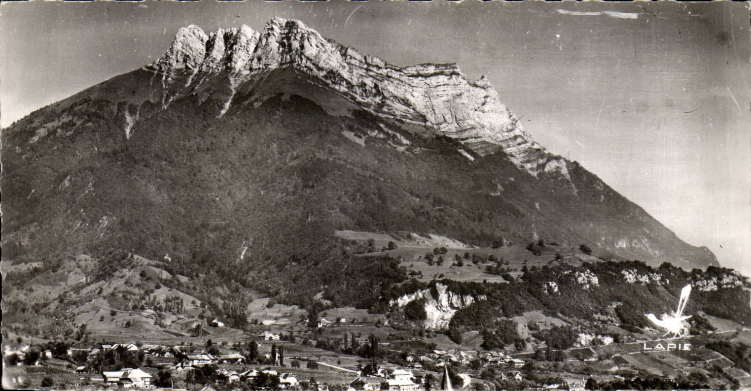 The Tooth Arclusaz in Mountain of the Wallows - CPA