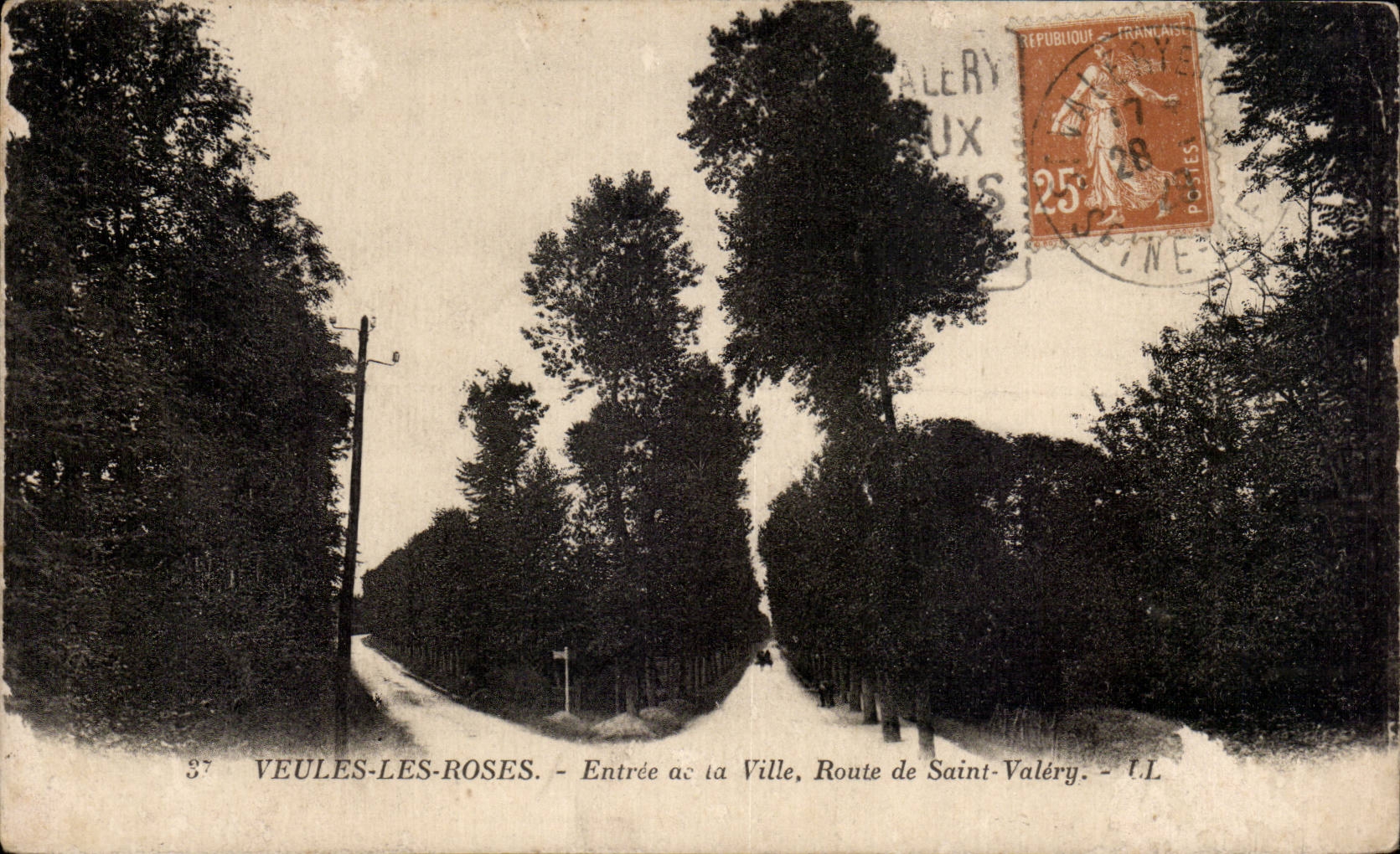 Weak CPA Roses Entrance of the Road city of Saint Valery