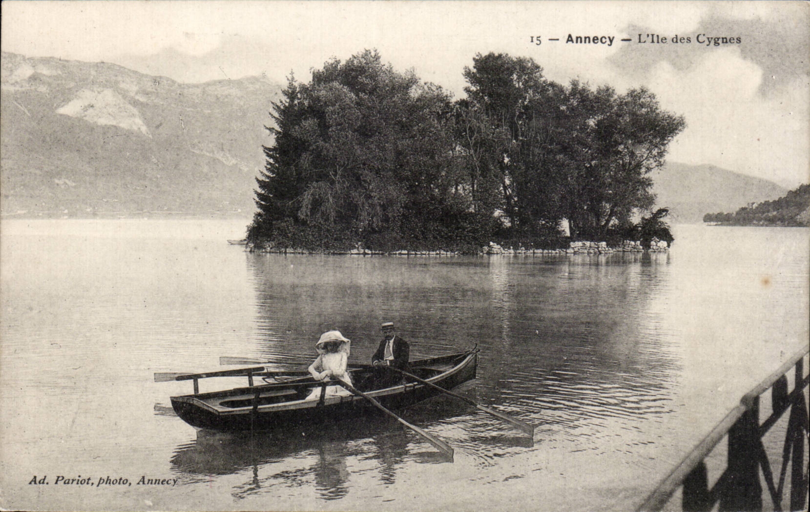Annecy - L Ile des Cygnes - CPA 