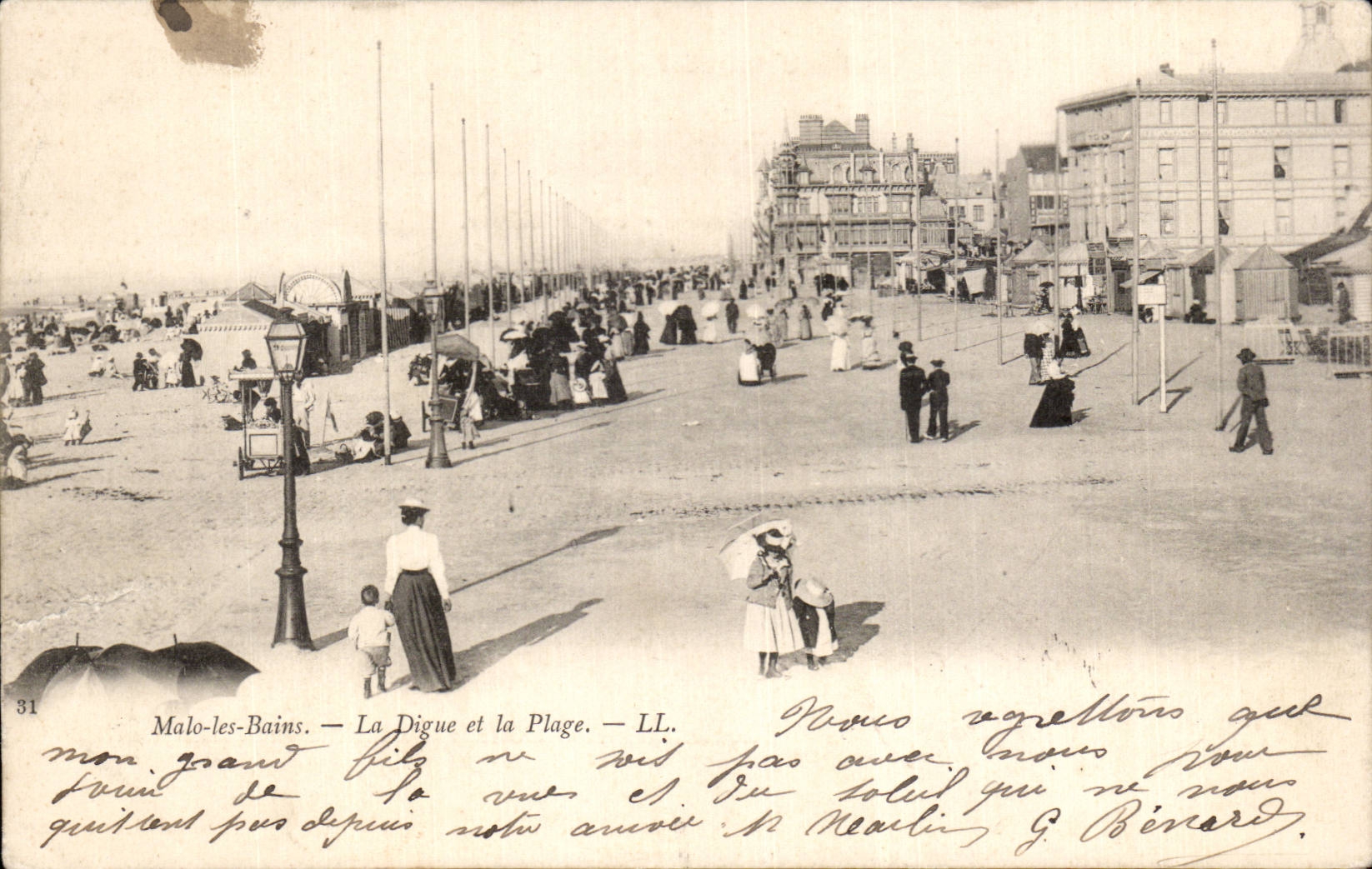 Malo les Bains - the Dam and the Beach - CPA