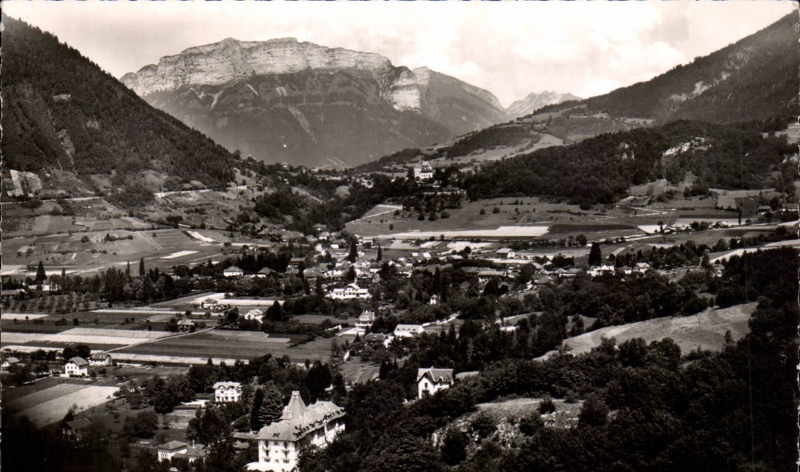 CPSM Menthon St Bernard Vue generale aerienne