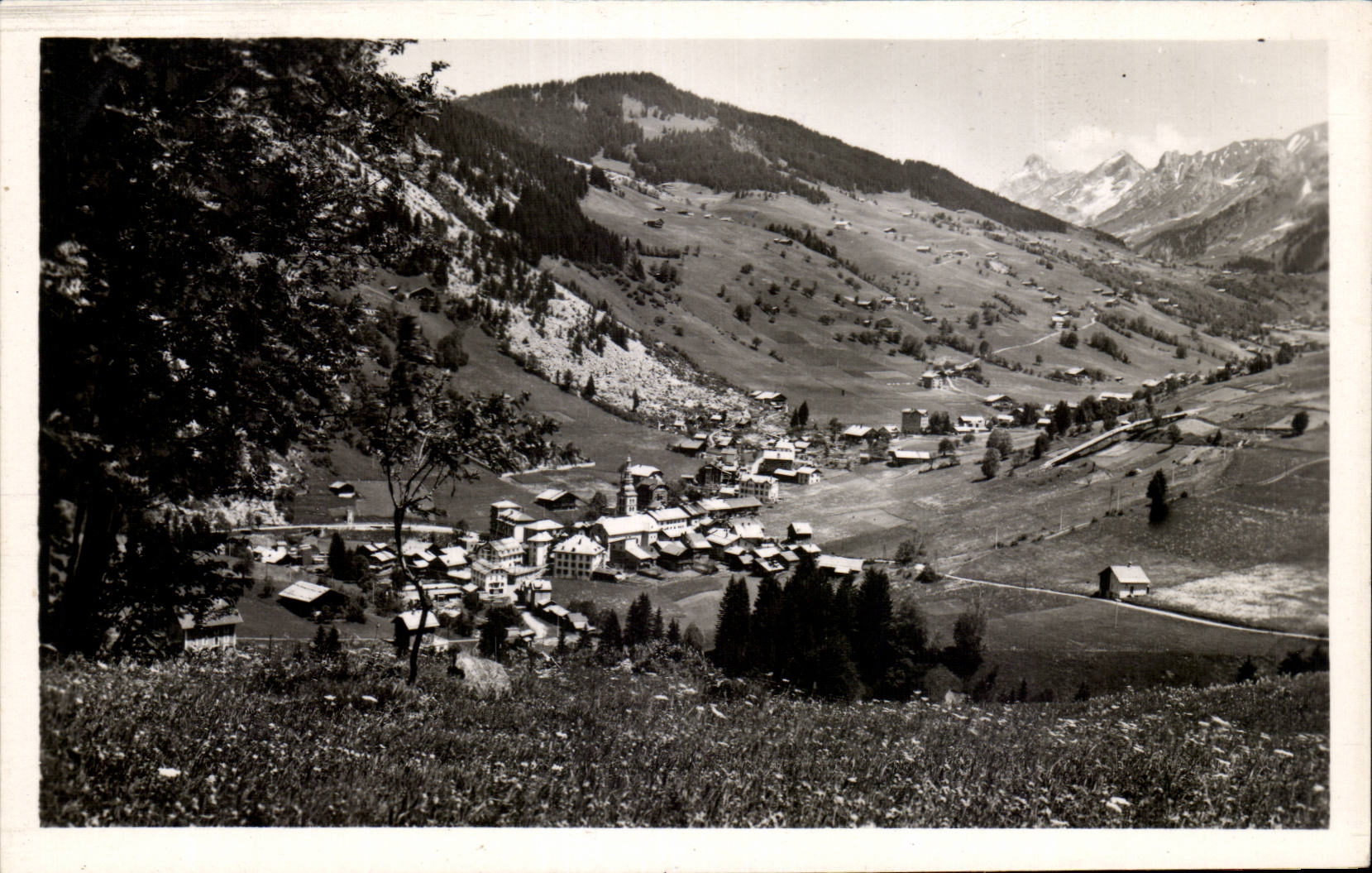 CPSM Clusaz Sanet and the bored point