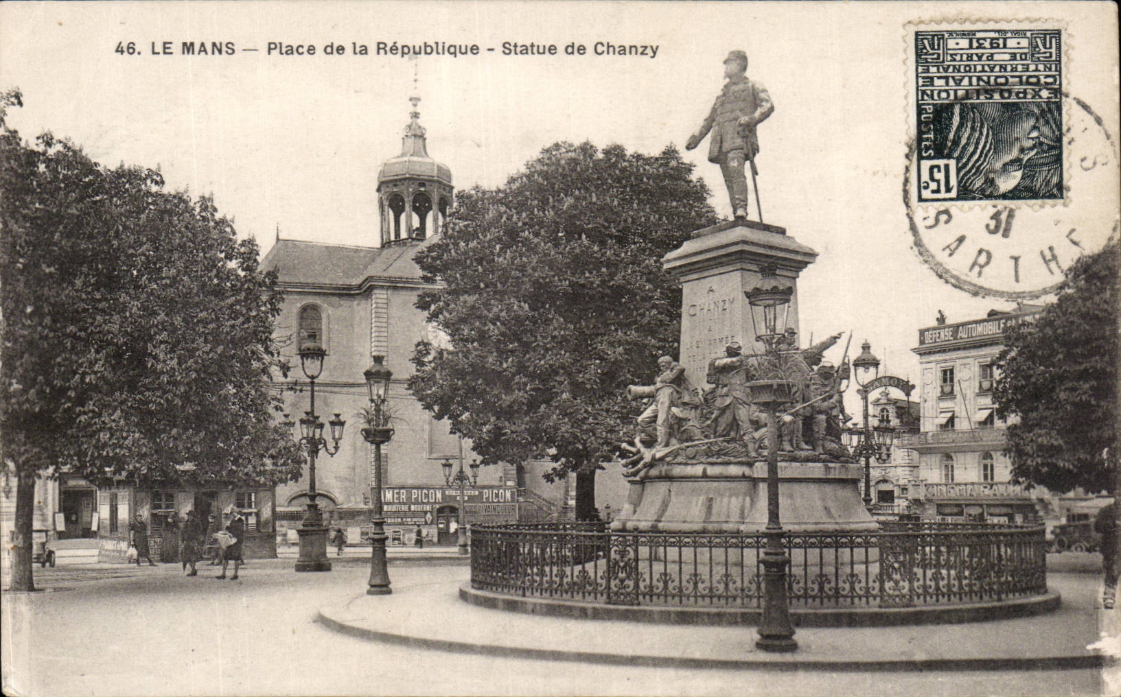 CPA Mans Places Republic of Chanzy Statue