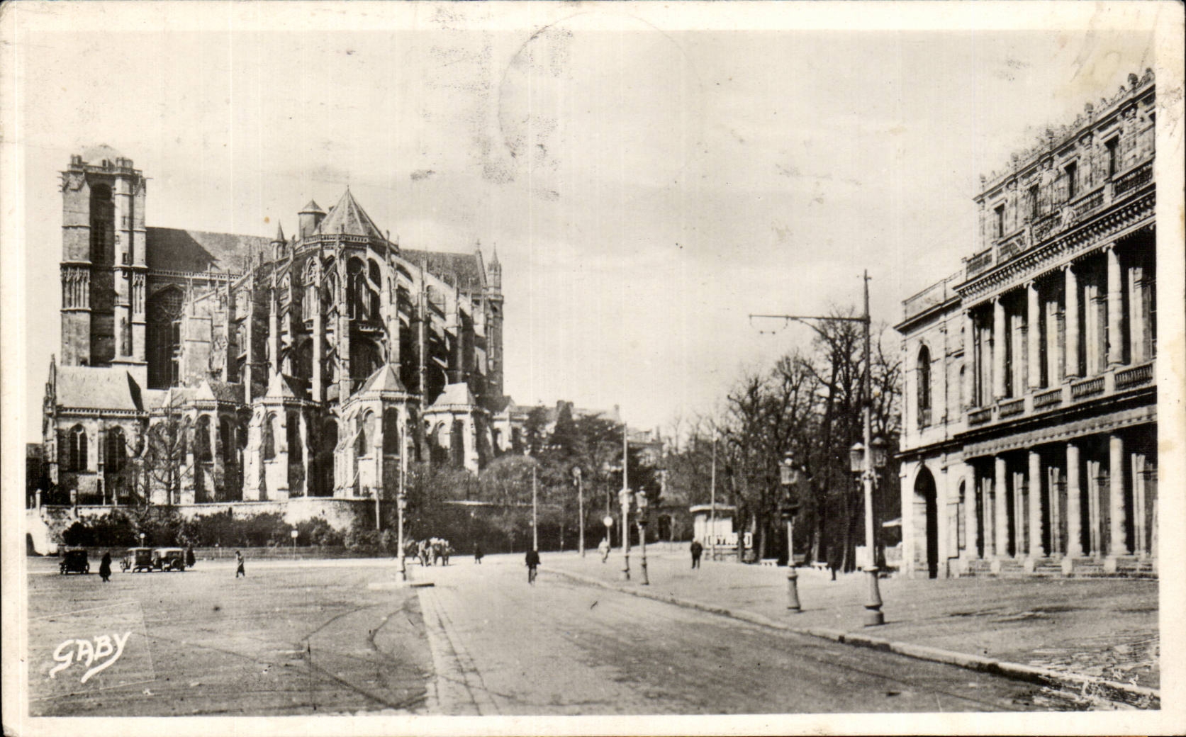 CPSM Mans the cathedral St Julien and the theater