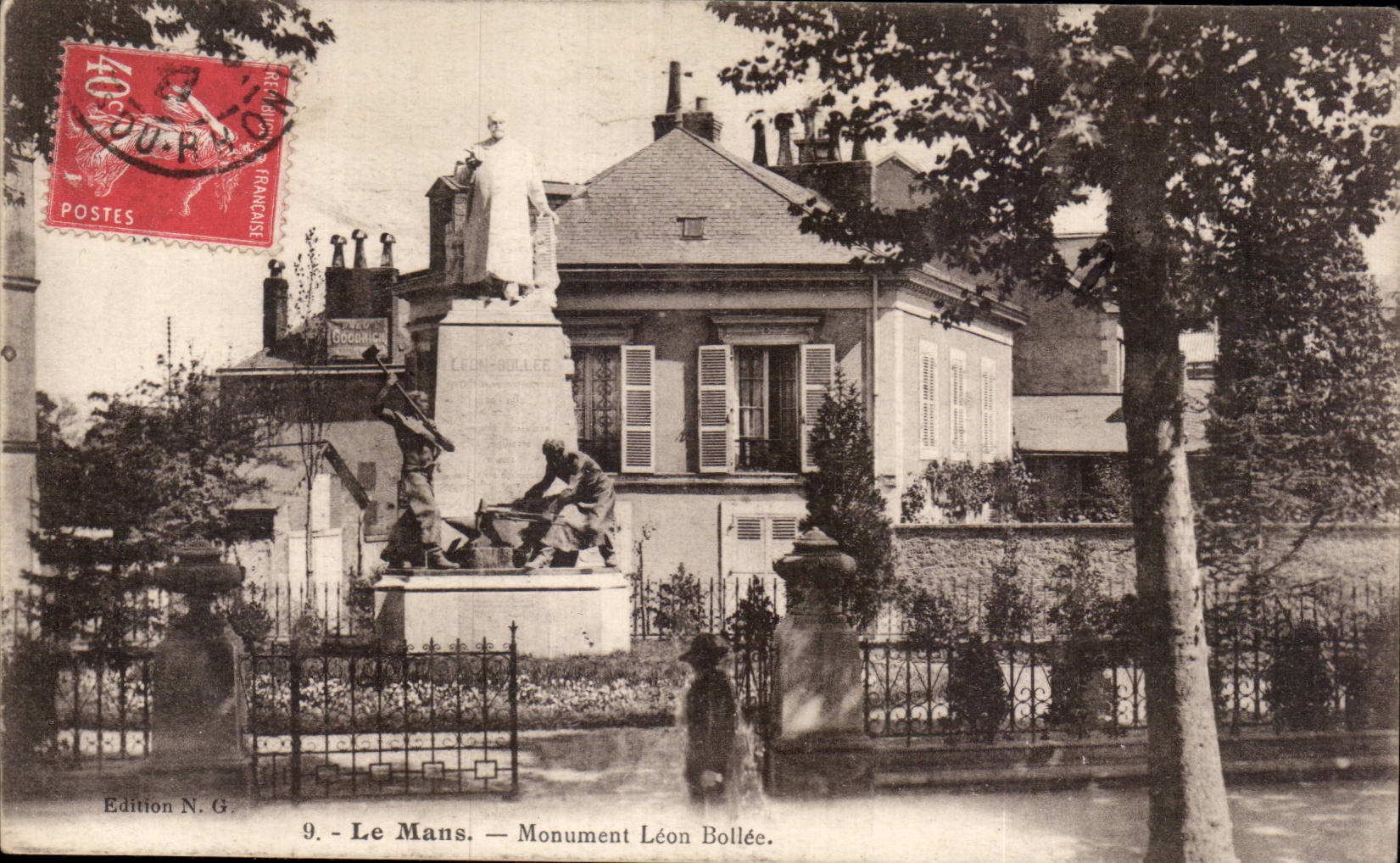 CPA the mans Monument Leon Bowlful