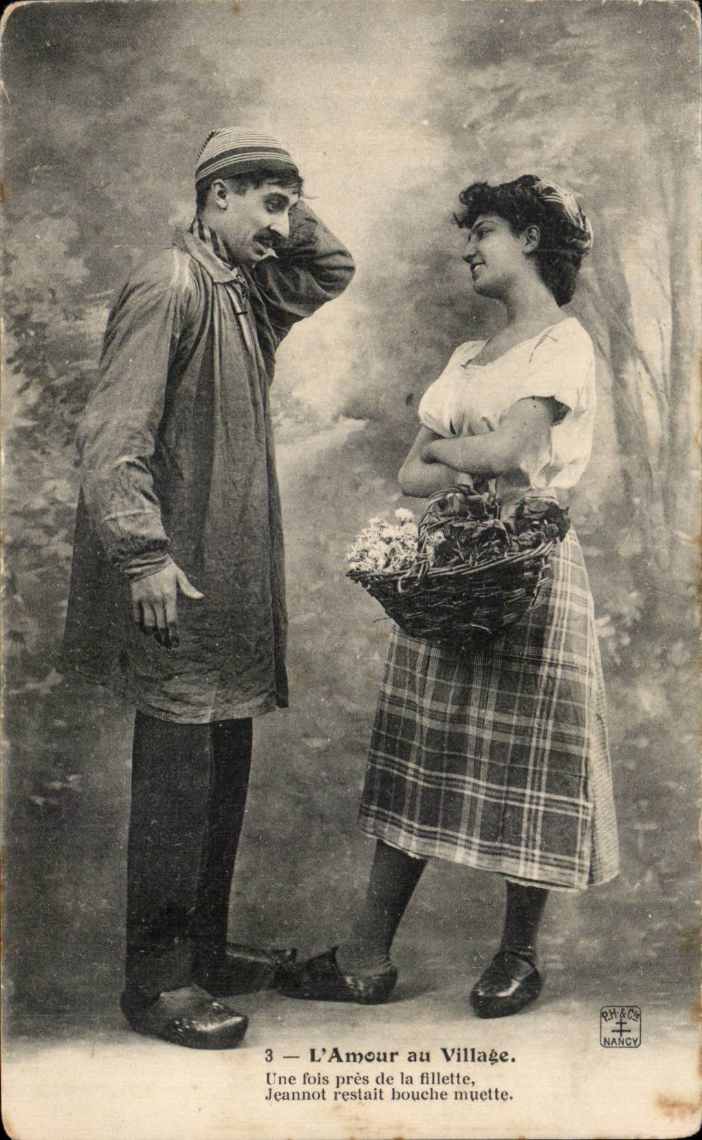 CPA love at the village costume Folklore