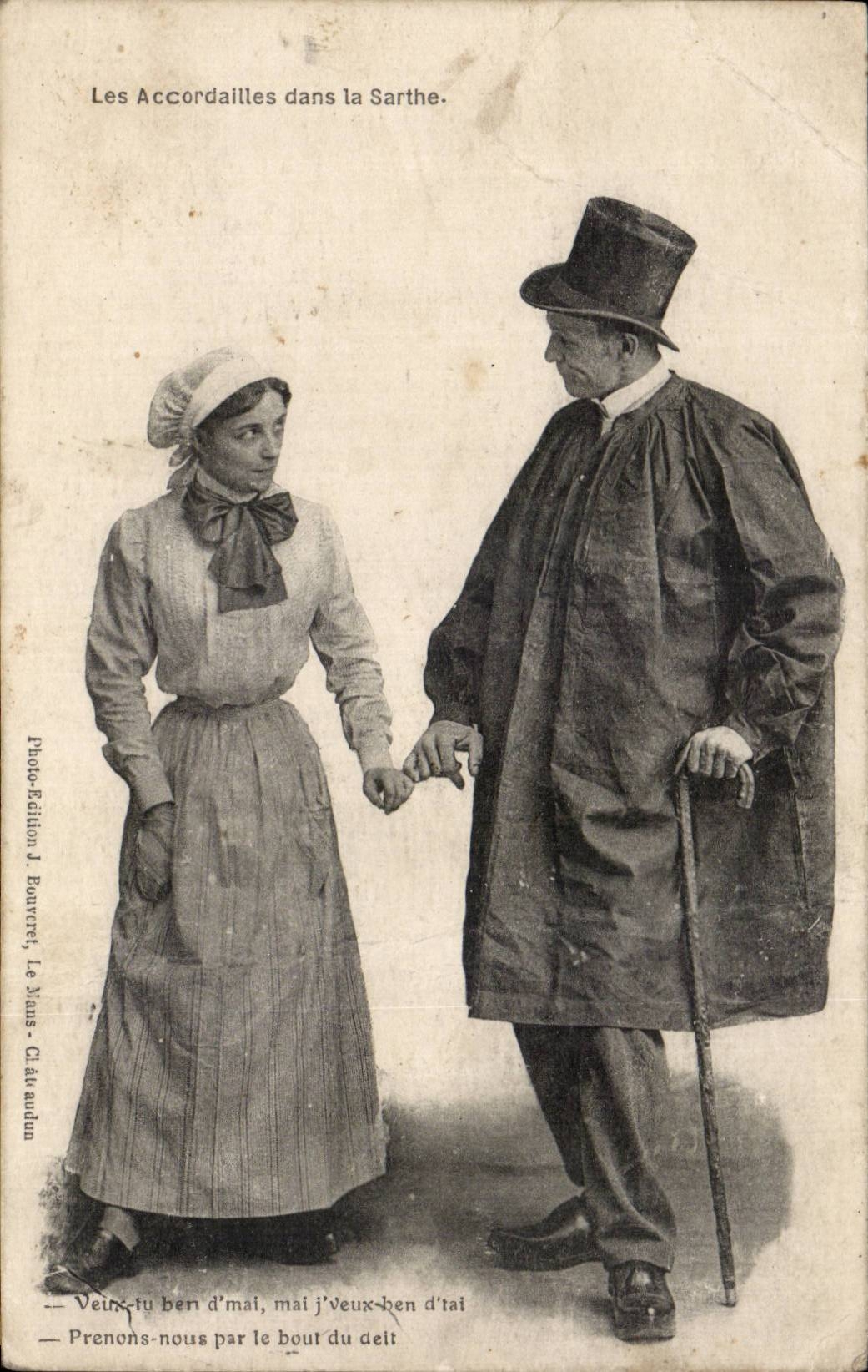 CPA the plighting of troths in the Sarthe Folklore costume