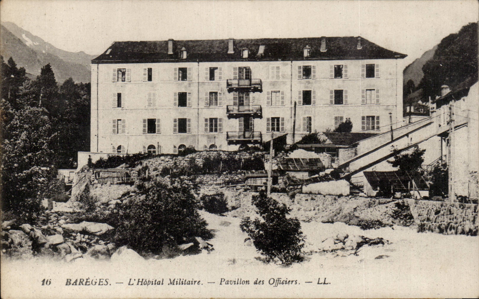 CPA Bareges House of the officers