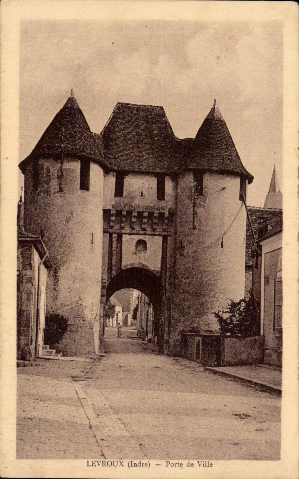 CPA Levroux Porte de ville