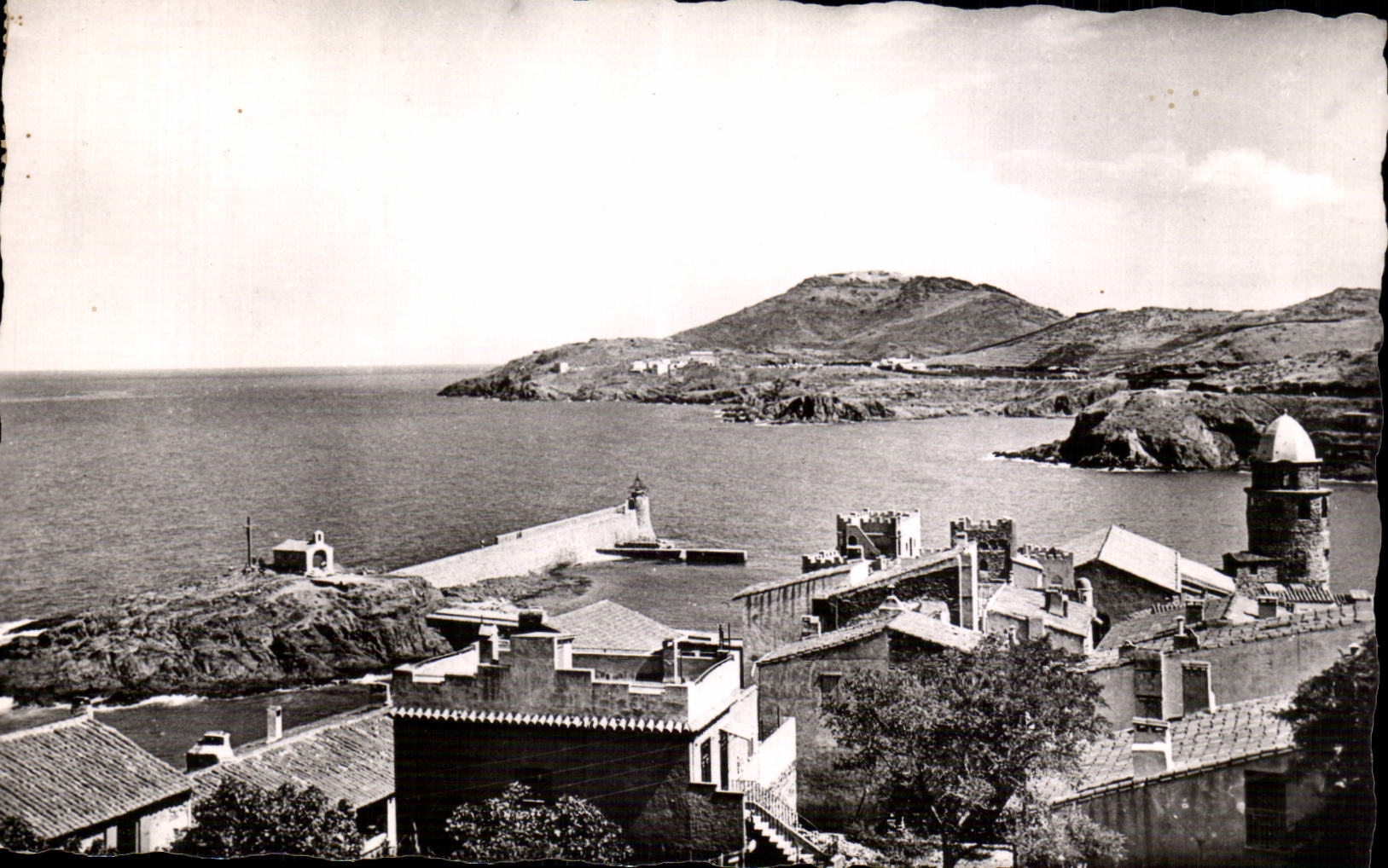 Collioure - the Master key of the Port - CPA