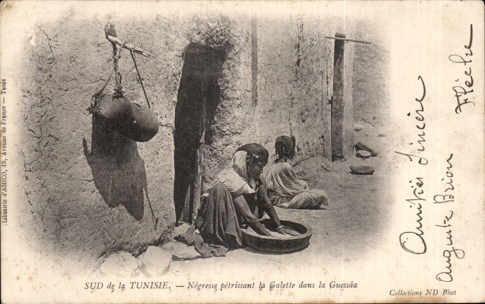 CPA Tunisia Negress kneading wafer in Guessaa