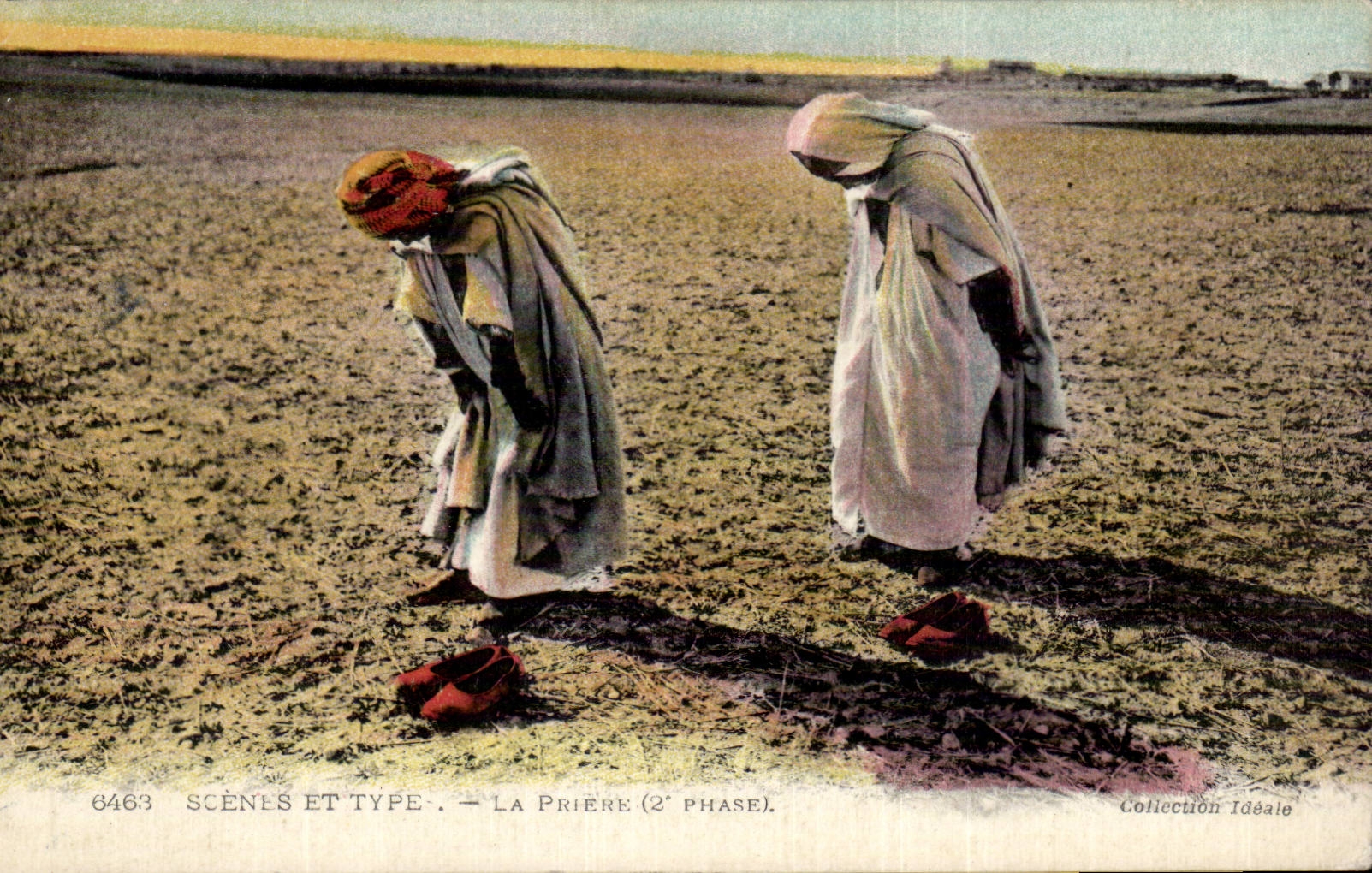 CPA Tunisia Scenes and standards the prayer