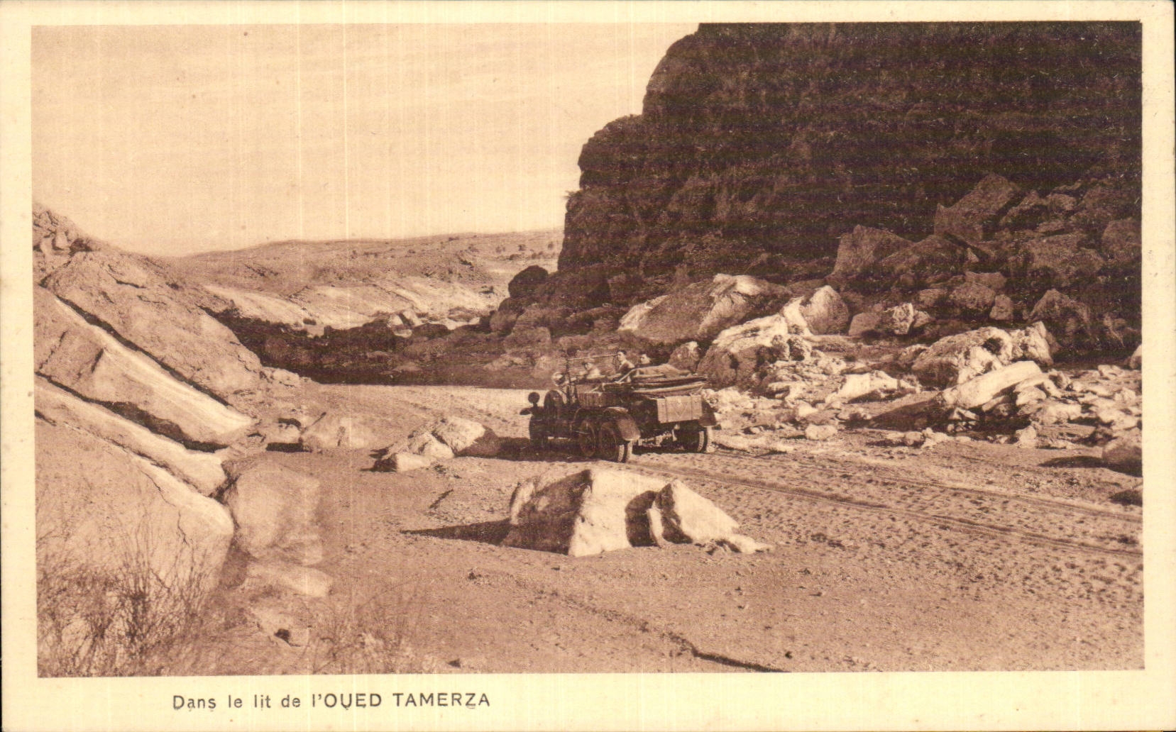 CPA Tunisie Dans le lit de l oued Tamerza