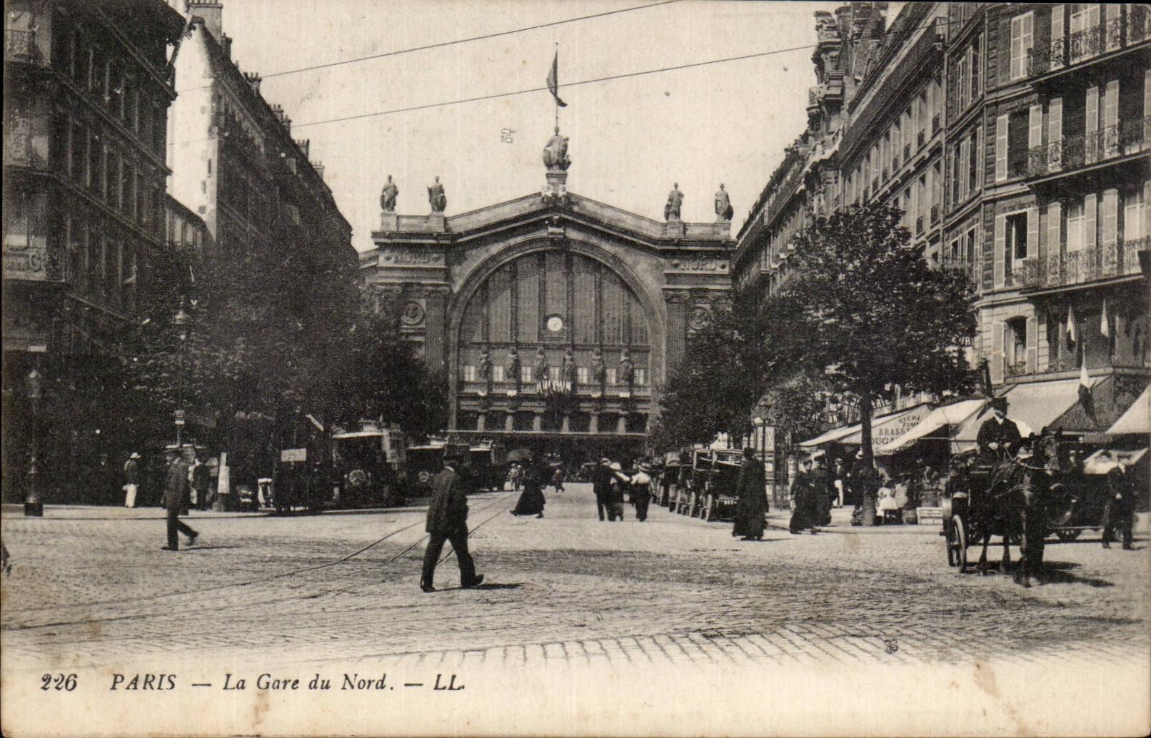 CPA Paris Boulevard La gare du Nord
