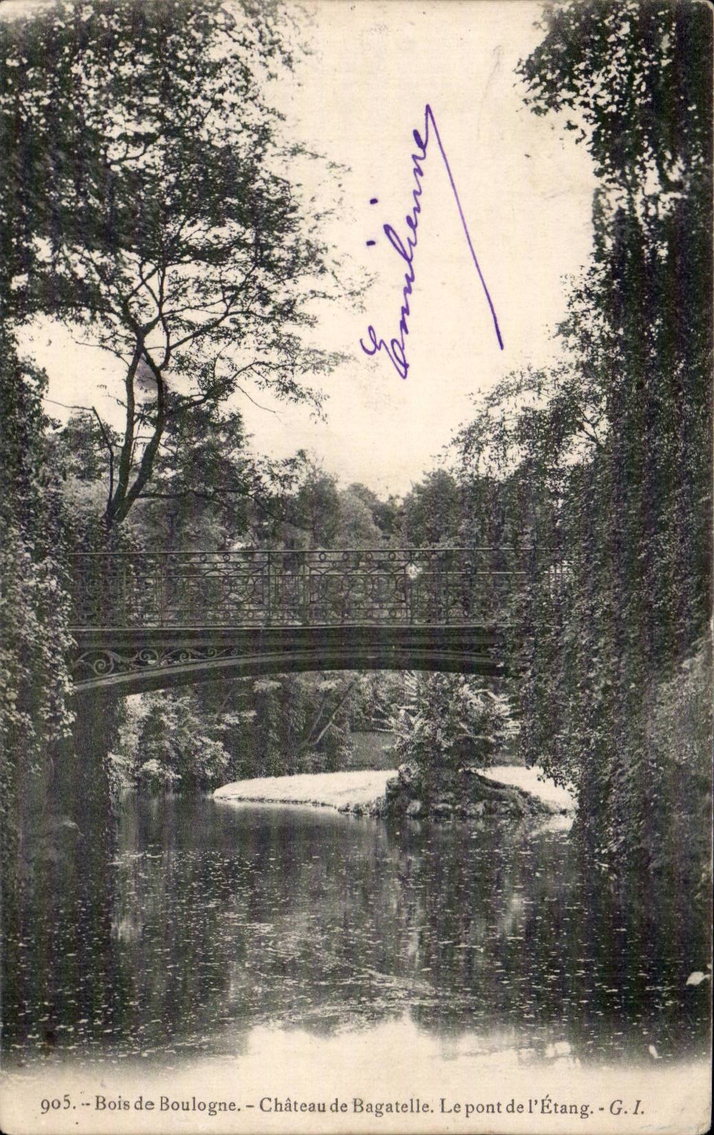 CPA Bois de Boulogne Chateau de Bagatelle Le pont de l etang