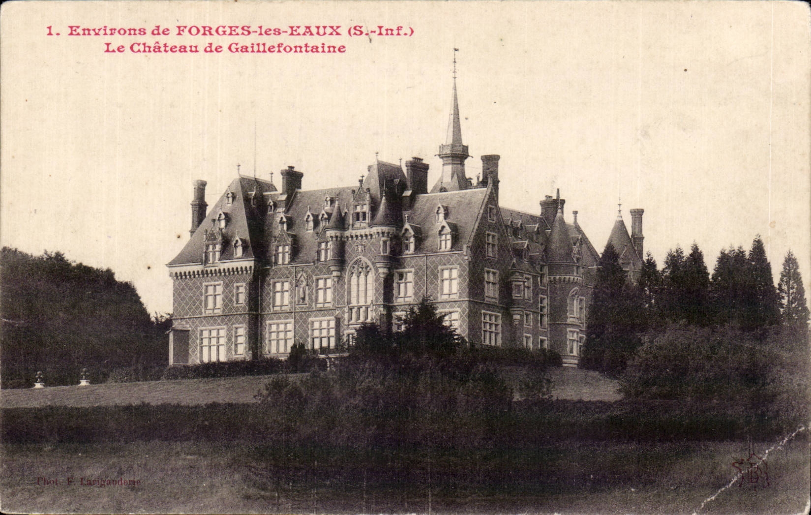 CPA Surroundings of Forging mills Water the castle of Gaillefontaine