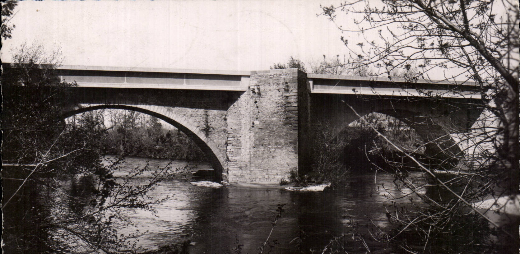 Bagnols sur Ceze - Pont de la Ceze - CPA