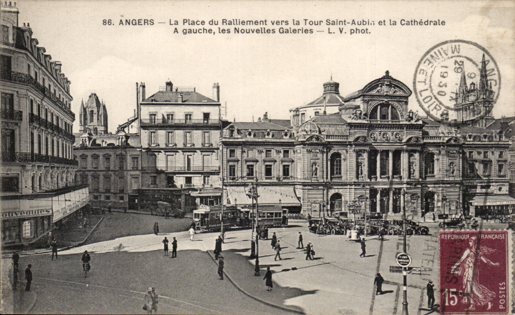 Angers - La Place du Raillement vers la Tour Saint Aubin - CPA