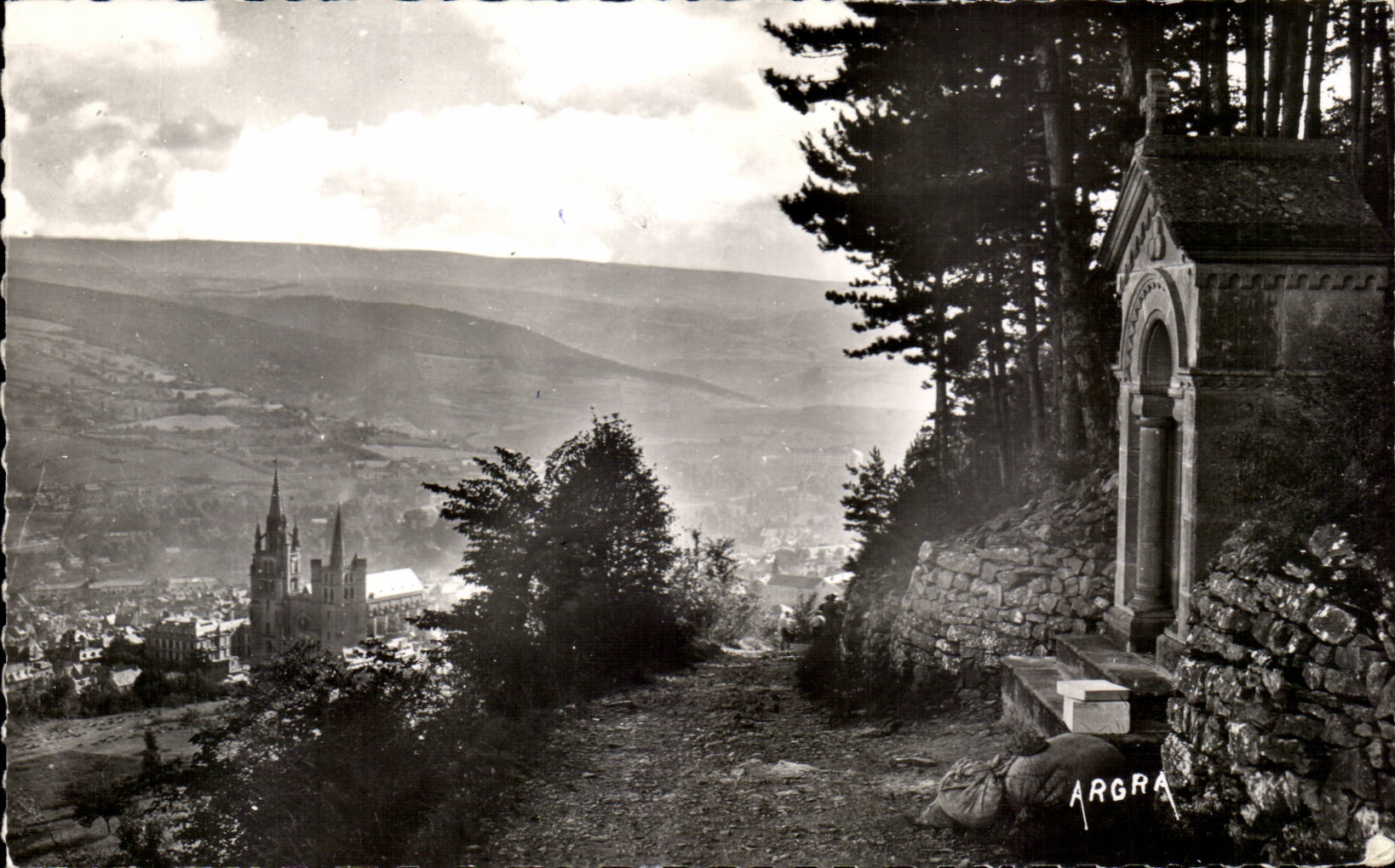 Mende - Sur le Chemin de l Ermitage de St Privat - CPA