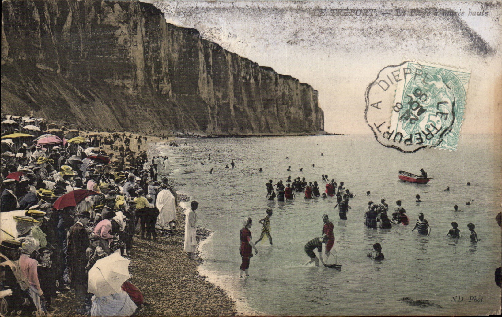 Treport - the Beach - CPA