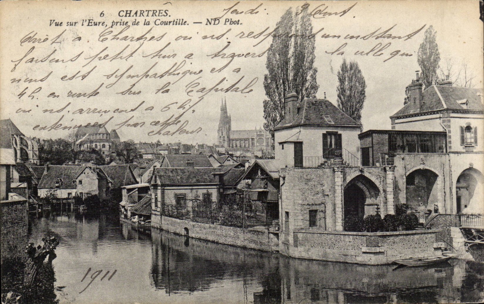 CPA Chartres Vue sur l Eure prise de la Courtille