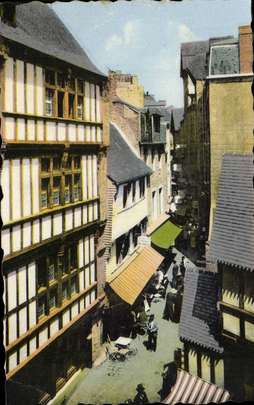 CPA Le Mont Saint Michel La rue principale