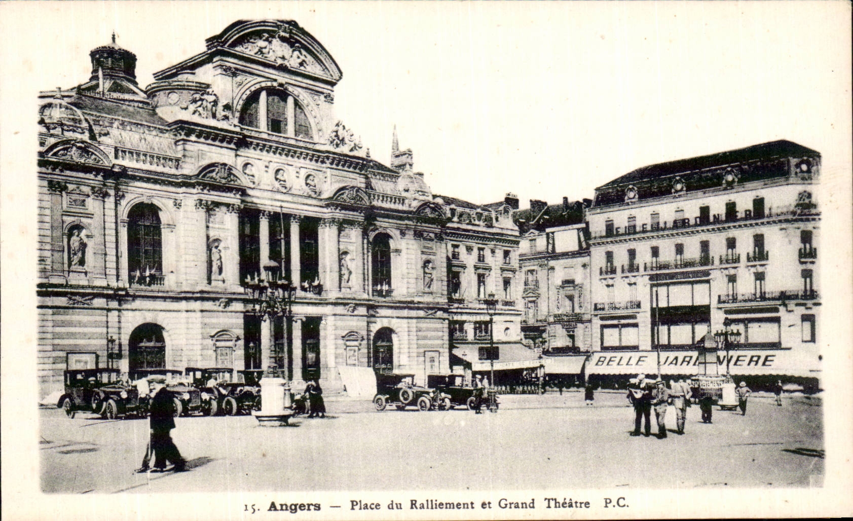 Angers - Place du Railiement et Grand Theatre - CPA