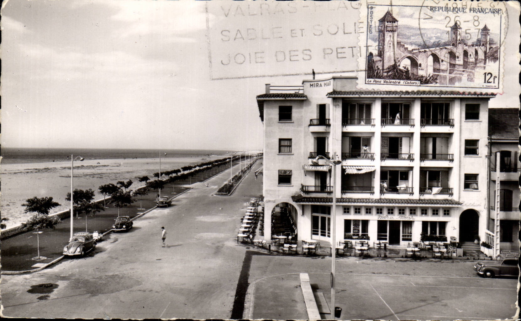CPSM Valras plage Le bd du front de mer et la plage