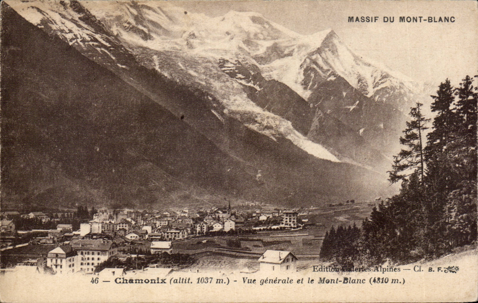 Chamonix - Vue Generale et le Mont Blanc - CPA 