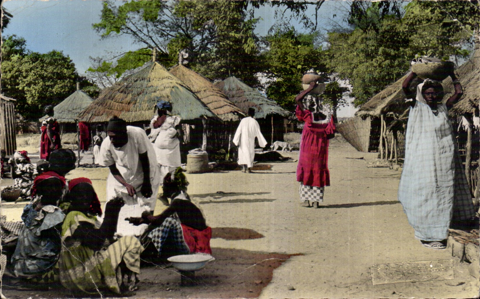 Afrique - Africa - L Afrique en Couleurs - Village Africain - CPA