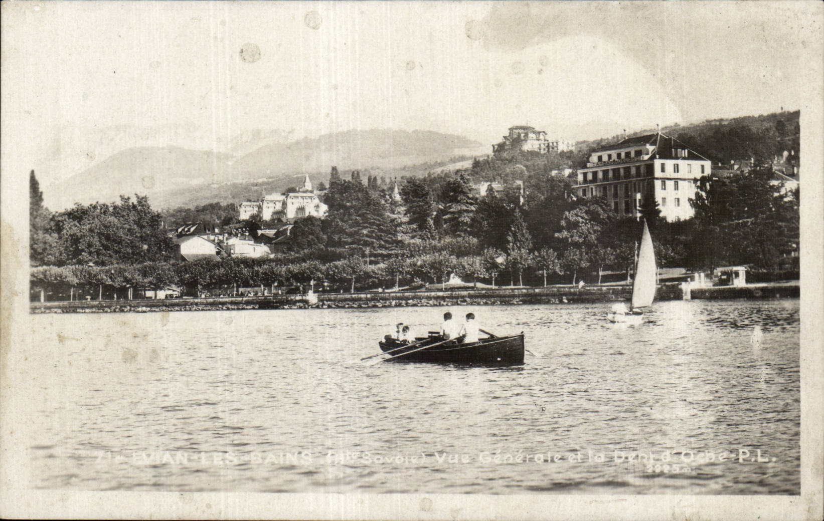 Evian les Bains - a Boat - CPA