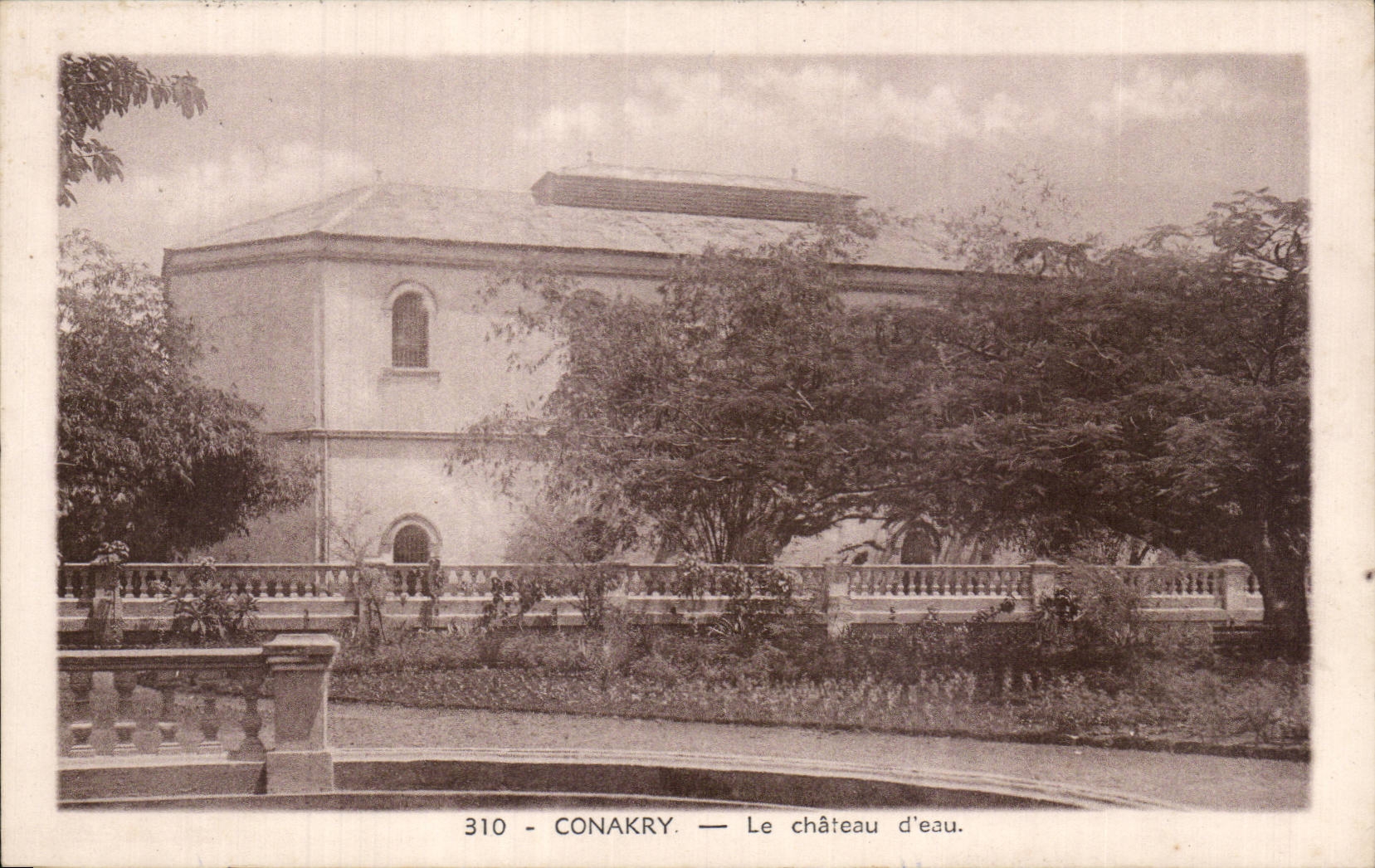 CPA Guinea Conakry the chaetau water